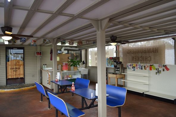 The Lunch Box: 268 Colyar Street, Tracy City, TN 37387